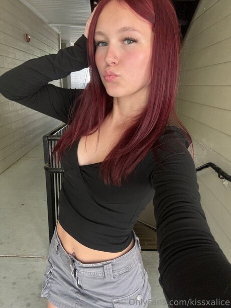 Kissxalice model pic