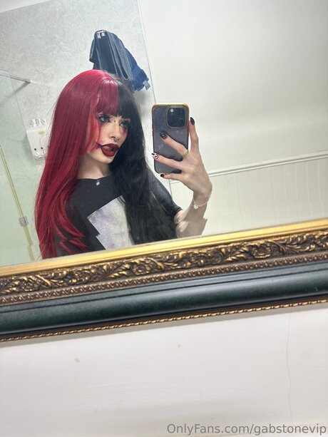 Gabstonevip naked model img