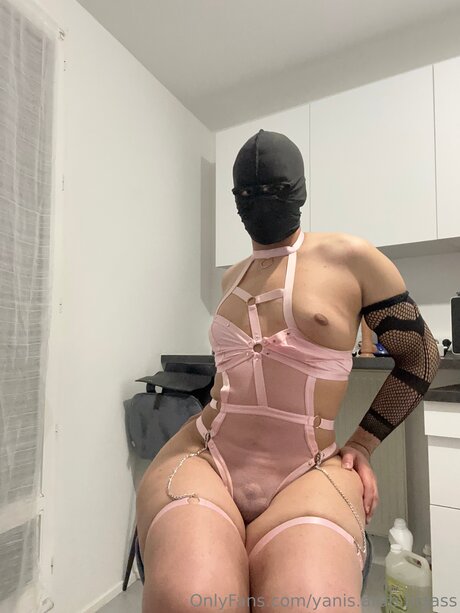 Yanis Arab Bigass sex star pictures