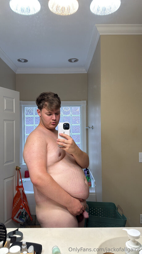 Jackofallgains naked star pic