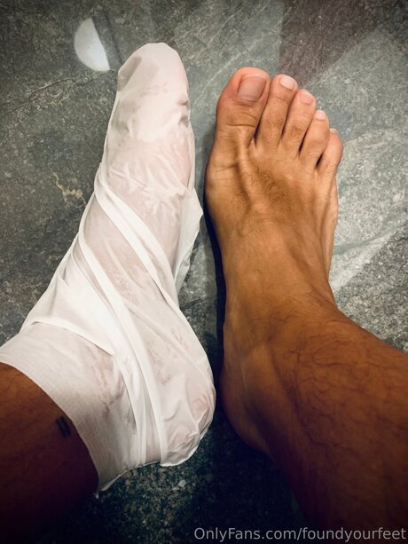 Foundyourfeet sexy star photo