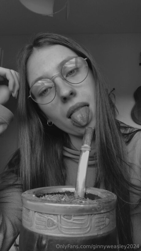 Dominga2024 pornographic star img