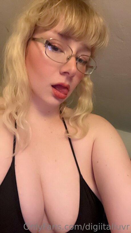 fat ass asian onlyfans sexy photo