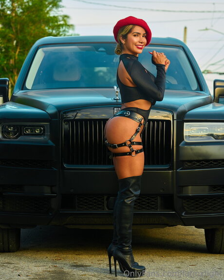 Latinxlight hot model img