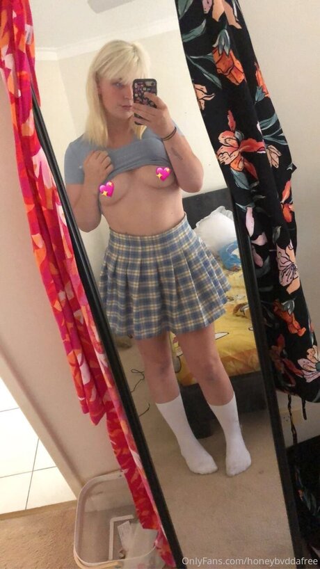 Honeybvddafree pretty actress img