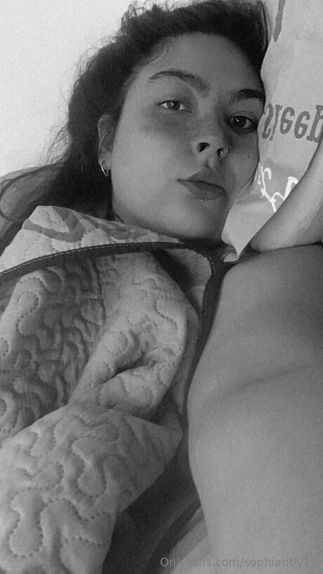 Sophiabby13 erotic star pictures