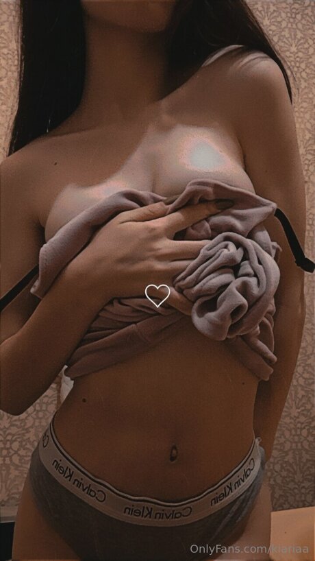 Kiariaa pornstar top picture