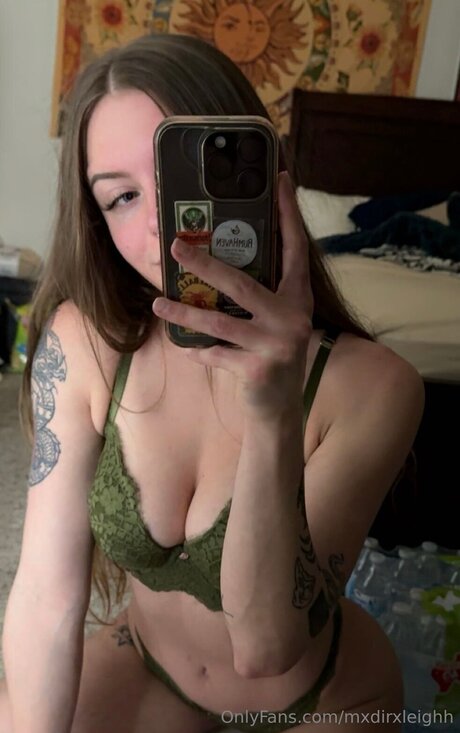 Mxdirxleighh erotic star image