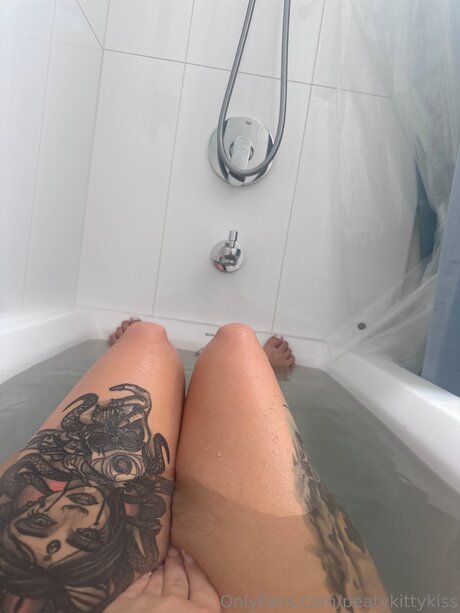 Peatykittykiss Profile Pic