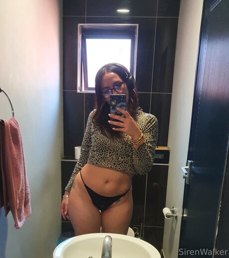 Sirenwalker Free adult model pic