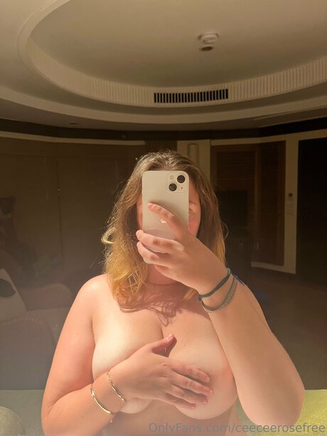 in onlyfans art porn photos