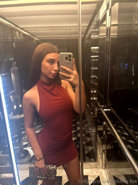 Yaslin Fox pornstar naked img