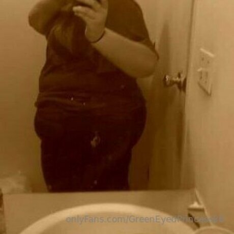 Greeneyedprincess86 hot model photos