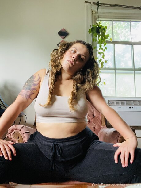 Seasealove sexy actress photos