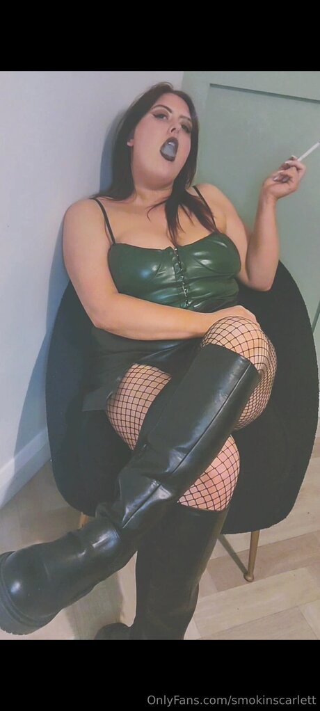 Smokinscarlett pornstar exclusive photos
