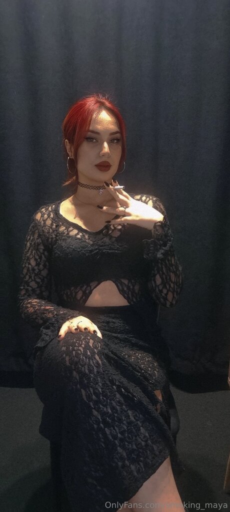 Smoking Maya model nude galleries