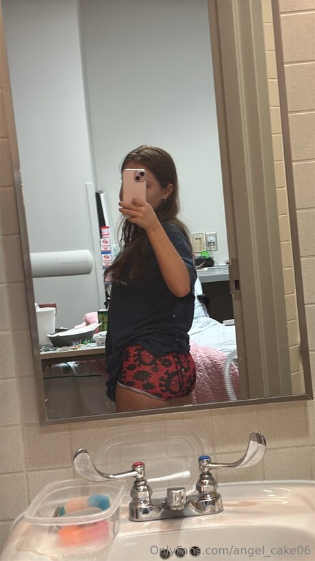 white ass onlyfans perfect pic