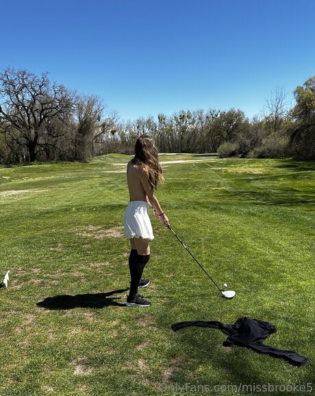 Missbrooke5 free model picture