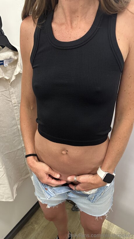 goth thick onlyfans sexy naked photo