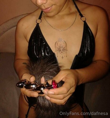 Dafnesa exclusive model pic