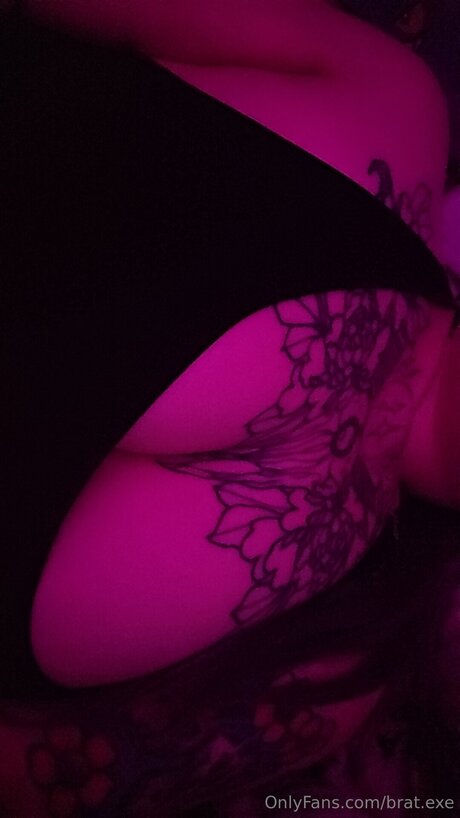 Bigtiddygothmommyuwu high quality model picture