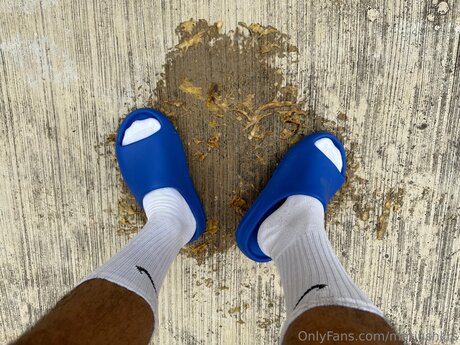 petite slut onlyfans nice photos