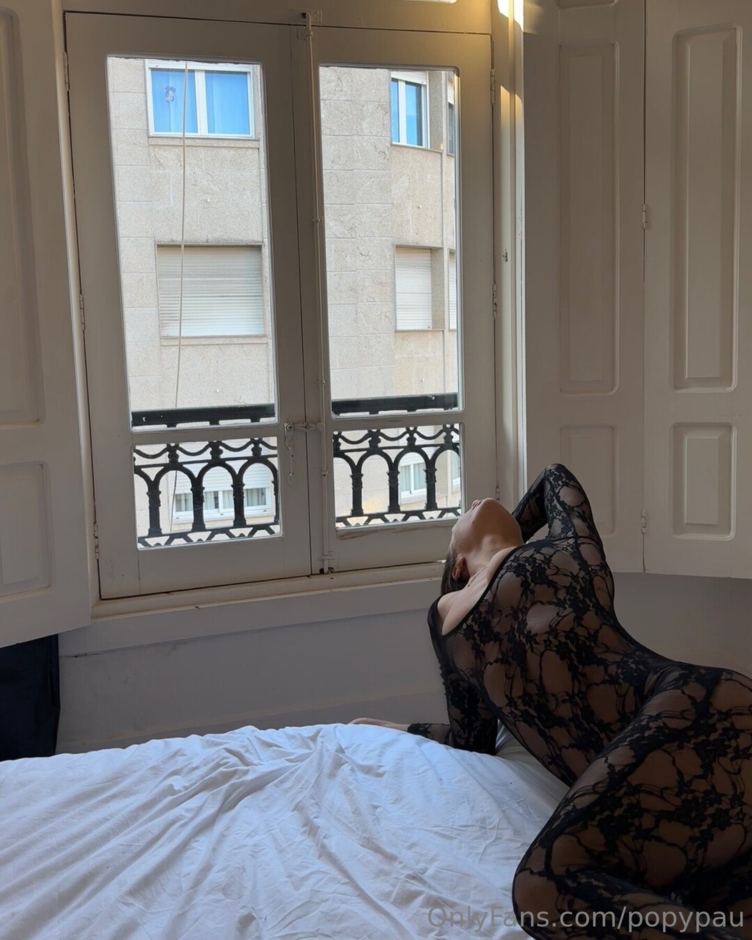 Popypau pornographic model picture