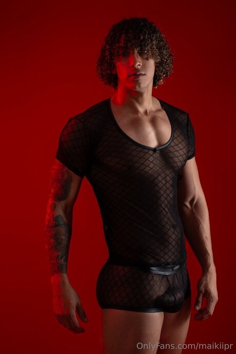 Maikiipr star hot pictures