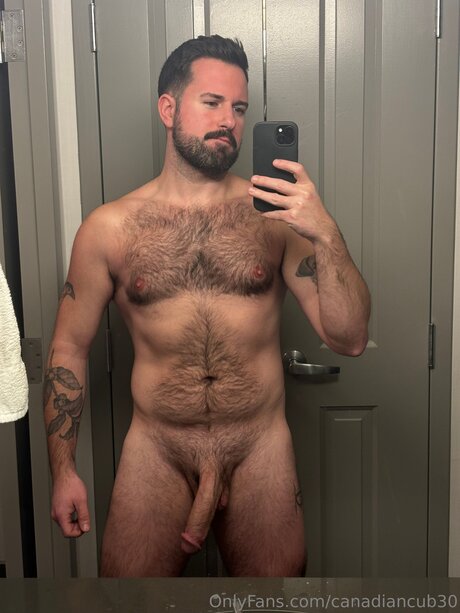 Canadiancub30 hot actress img