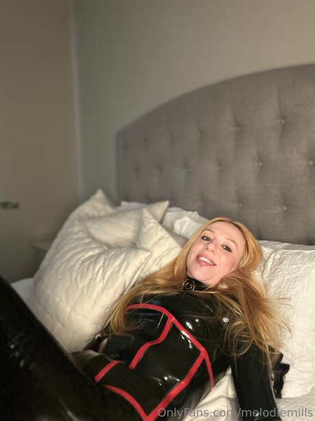 Melodiemills pornstar nude galleries