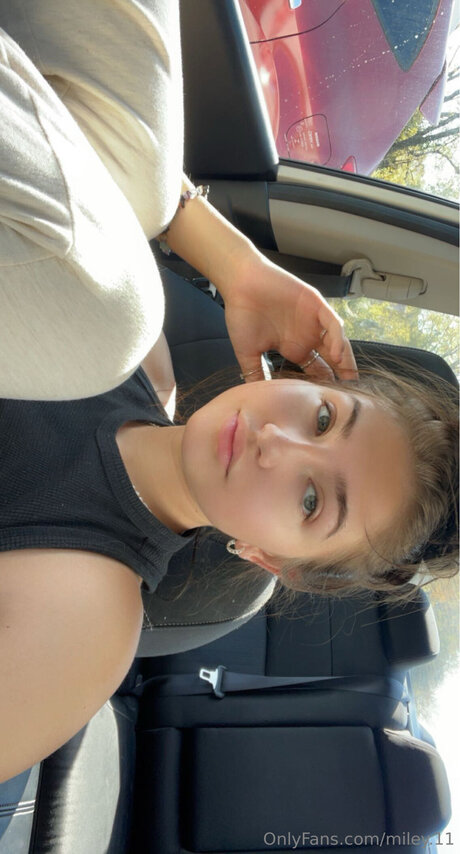 nerdy teen onlyfans sexy pic