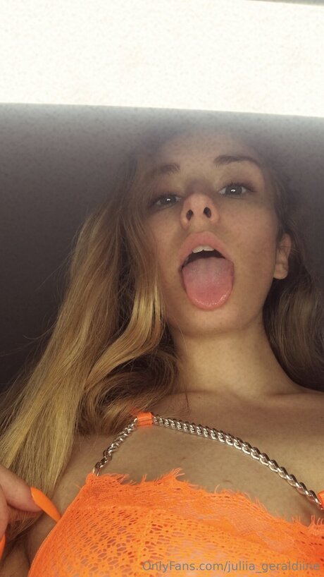 Juliia Geraldiine pornstar photos