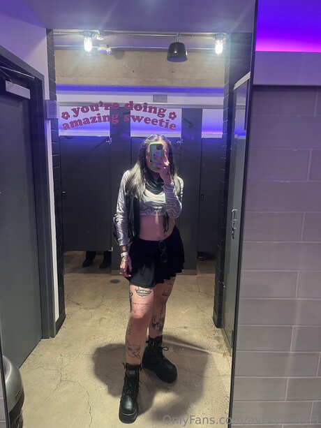 Averylove23 pornstar high quality pictures