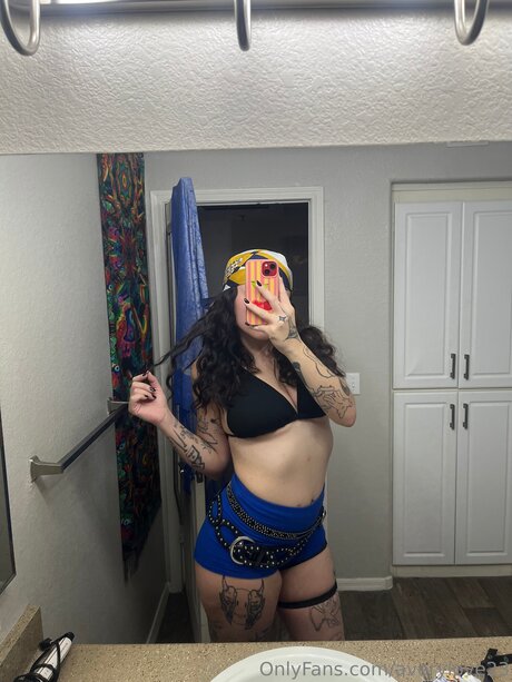 Averylove23 high quality pornstar pic