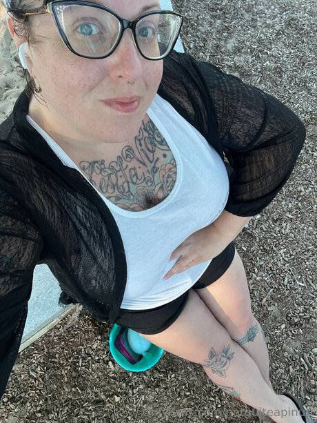 Notquiteapinup star hd picture