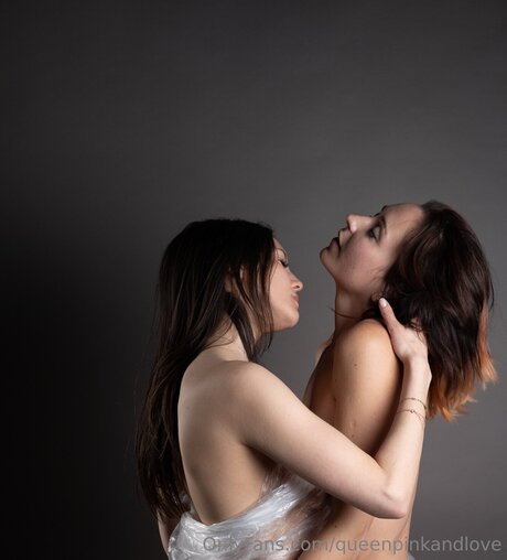 Queenpinkandlove exclusive pornstar pics