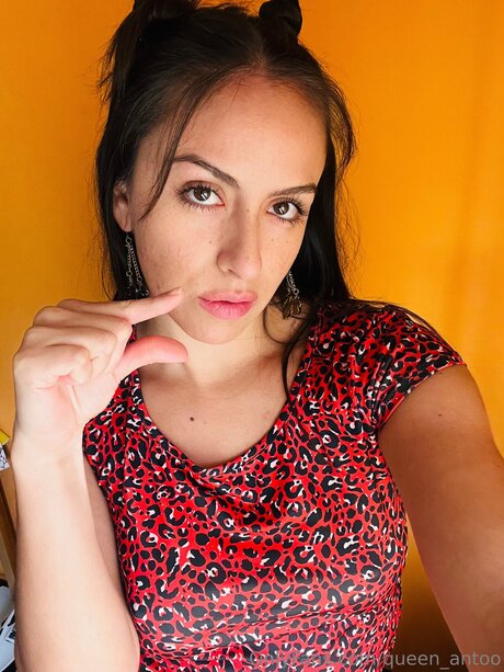 Queen Antoo xxx pornstar photo