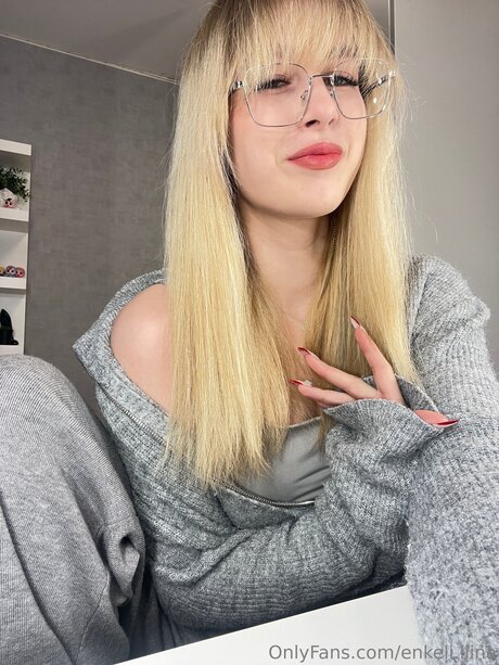 big tits young onlyfans pornographic picture