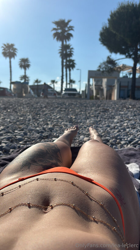 blonde trans onlyfans hot images