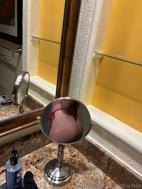 Tuuhoe free pornstar images