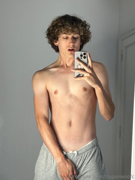 Itsgomesofc erotic pornstar photos