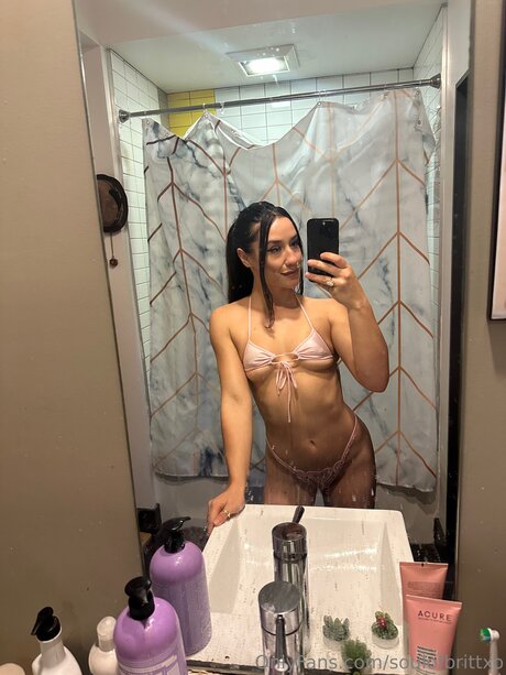 strip nude onlyfans top pic