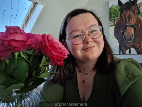 Urprincessamara model porn picture