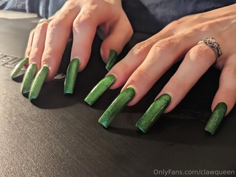 Clawqueen xxx pornstar images