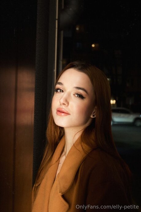 Elly Petite top pornstar photos