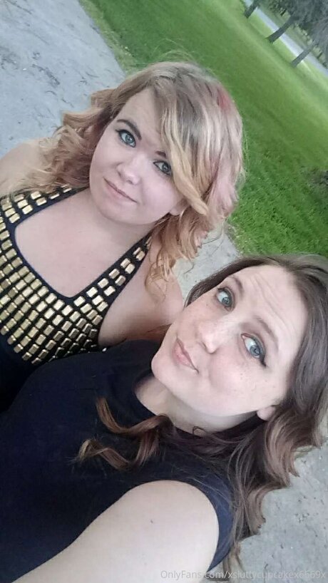 Xsluttycupcakex6669x star images