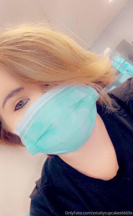 Xsluttycupcakex6669x model sexy img