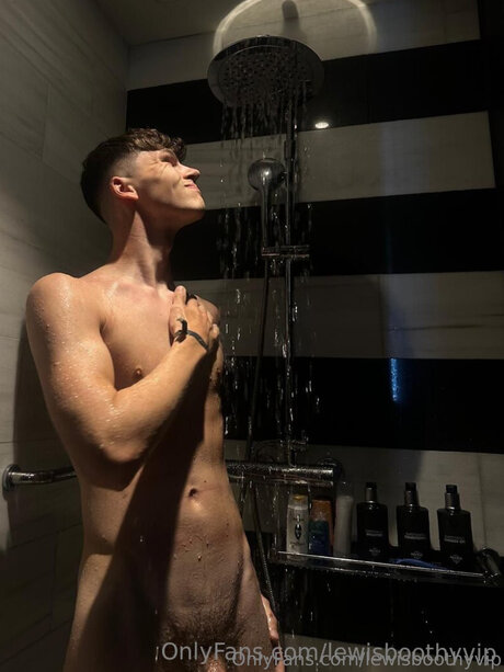 Lewisboothyvip xxx model image