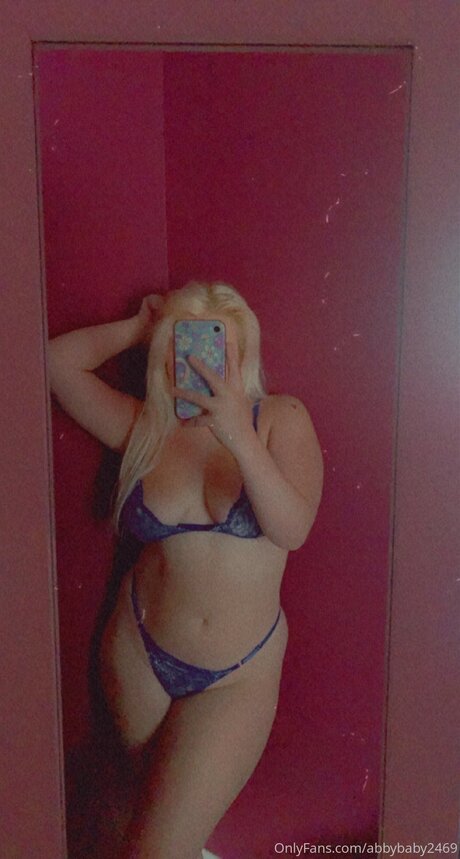 Abbyluvvvvvv pornstar high quality image