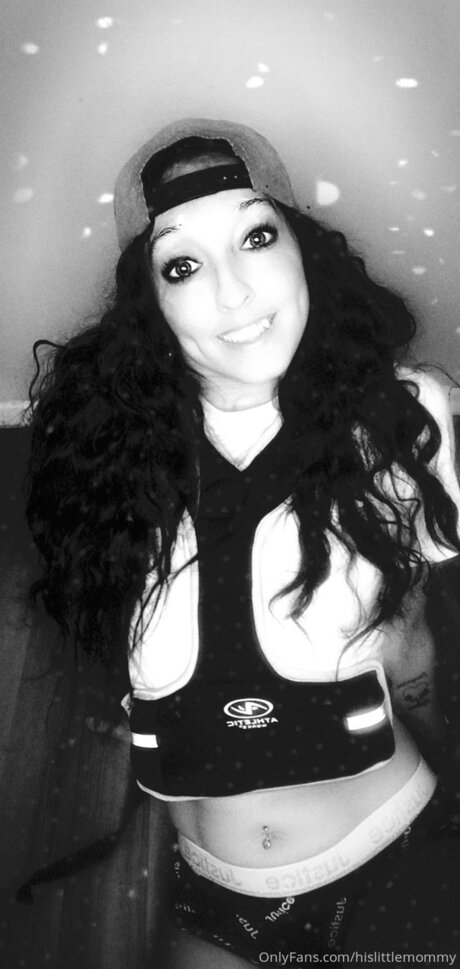 Hislittlemommy model nudes archive